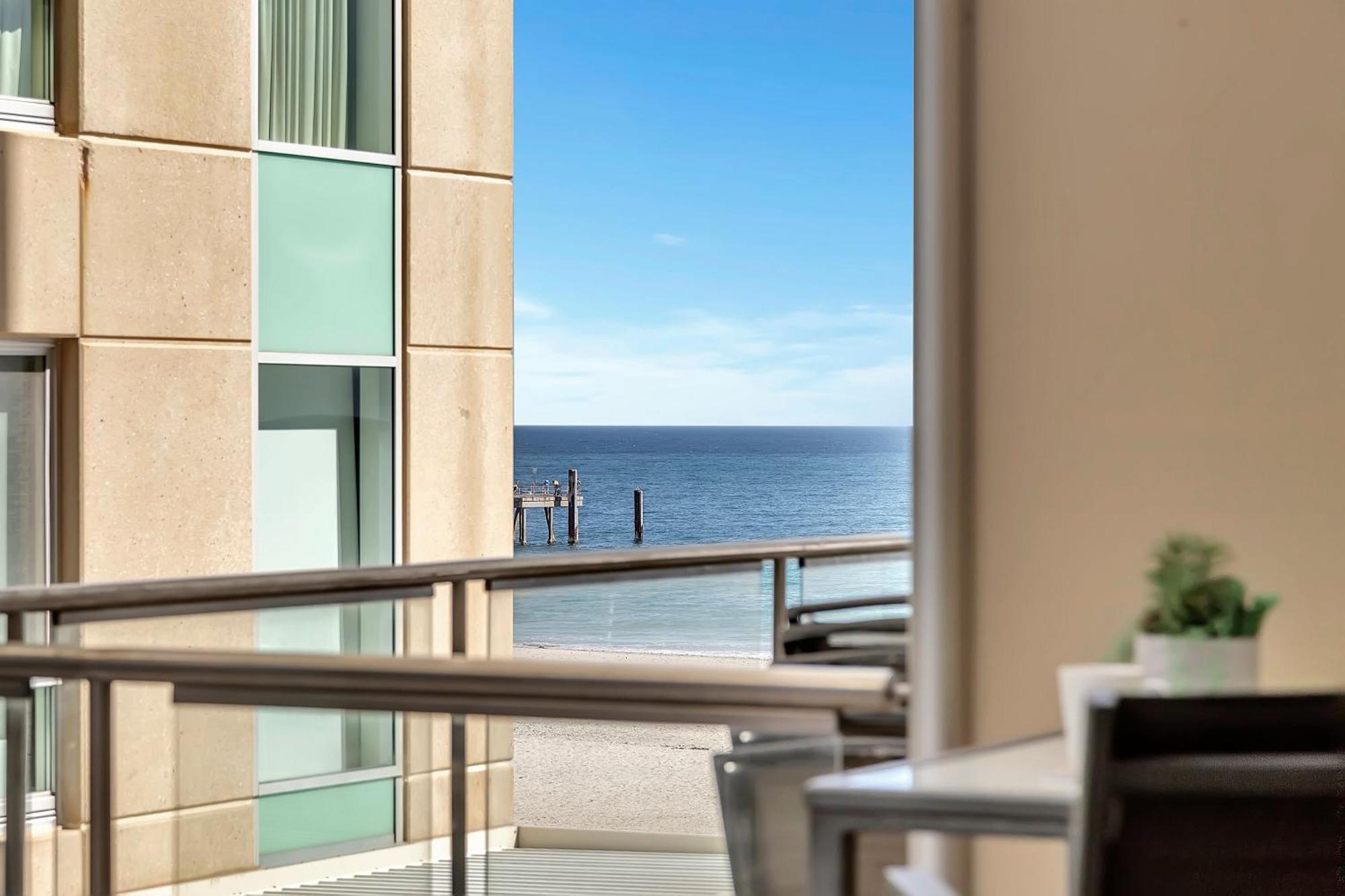 Pier 108 Glenelg Apartman Kültér fotó